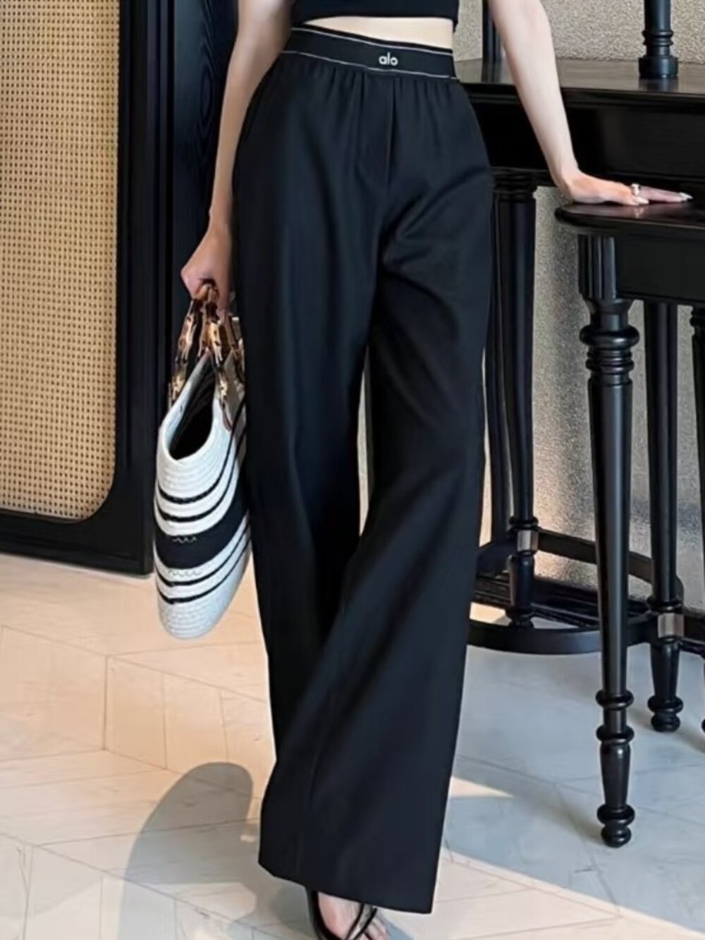 🔬Brand New with Tags Alo Yoga Black Wide-Leg Pants 🍙Hot Selling Casual Sports